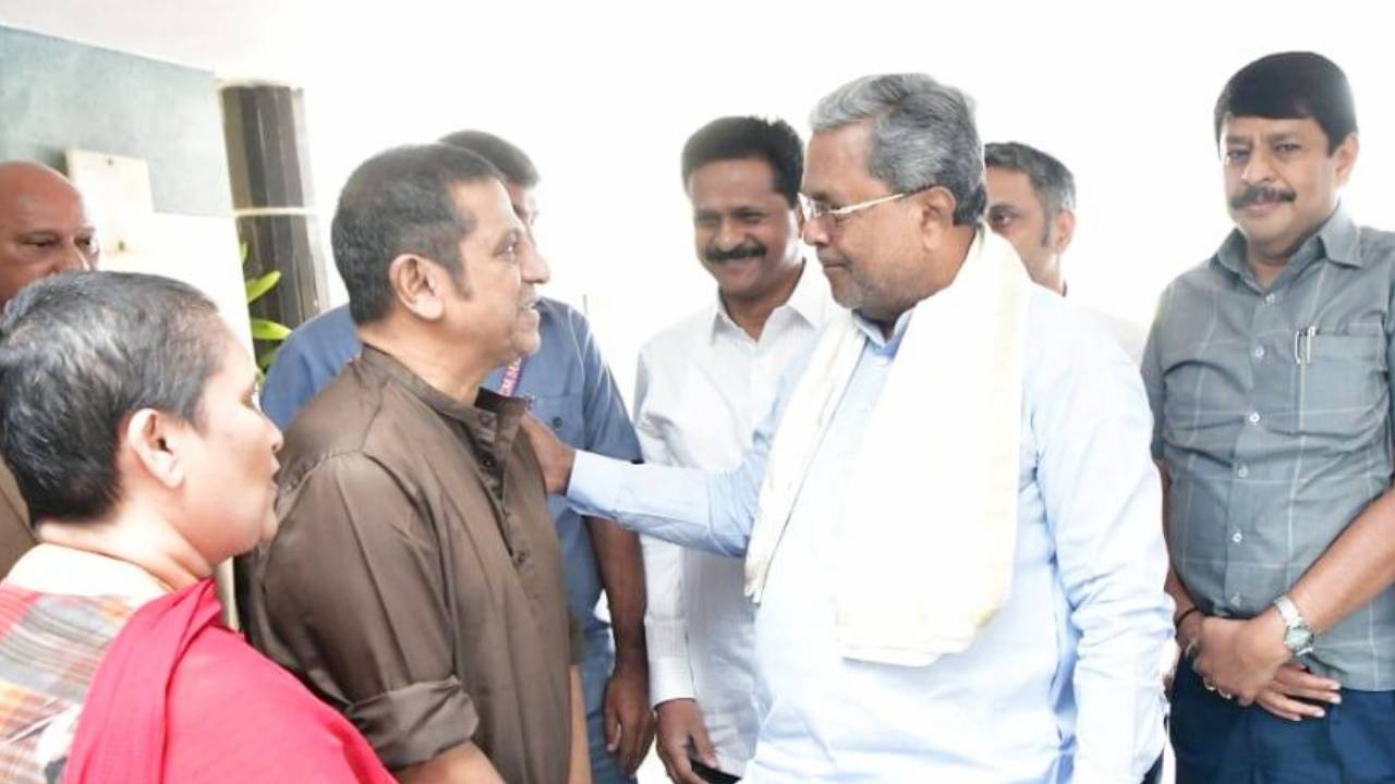 ನಟ ಶಿವರಾಜ್ ಕುಮಾರ್ ನಿವಾಸಕ್ಕೆ ತೆರಳಿ ಆರೋಗ್ಯ ವಿಚಾರಿಸಿದ ಸಿಎಂ ಸಿದ್ದರಾಮಯ್ಯ
