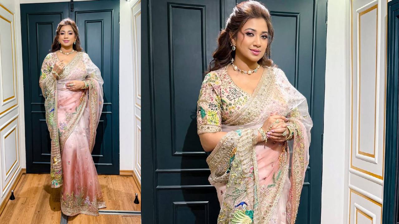 Star Fashion 2025: ಸ್ಯಾರಿಯಲ್ಲಿ ಬ್ಯೂಟಿಫುಲ್ ಲುಕ್ ಕೊಟ್ಟ ಗಾಯಕಿ ಶ್ರೇಯಾ ಘೋಷಾಲ್‌ - Image 3