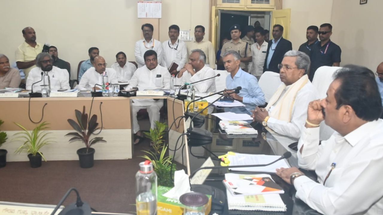 Karnataka Floods: ಪ್ರವಾಹ ಹಾನಿ; NDRF ಹಣದ ಜತೆಗೆ ಪ್ರತೀ ಹೆಕ್ಟೇರ್‌ಗೆ ಹೆಚ್ಚುವರಿ 8500 ರೂ. ಪರಿಹಾರ  ಘೋಷಿಸಿದ ಸಿಎಂ