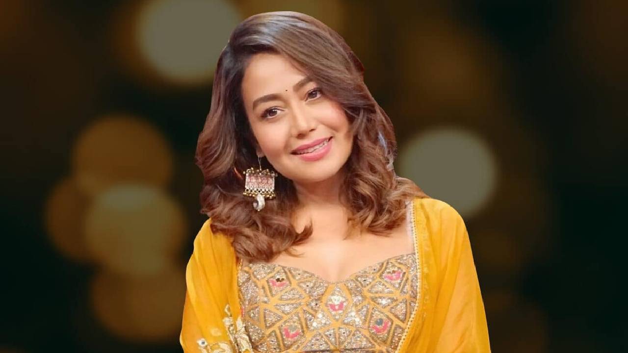 ಕಾನ್ಸರ್ಟ್ ವೇದಿಕೆಯಲ್ಲಿ ಬಿಕ್ಕಿಬಿಕ್ಕಿ ಅತ್ತ ಗಾಯಕಿ ನೇಹಾ ಕಕ್ಕರ್