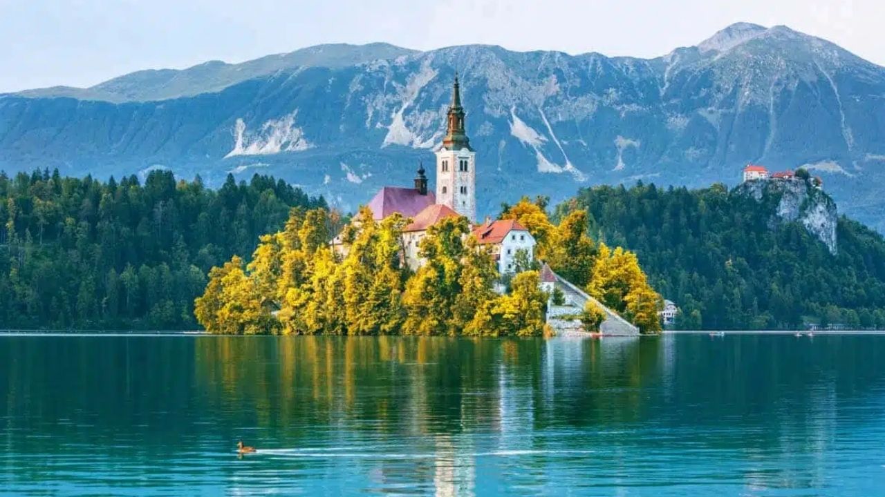 Safest Countries: 3ನೇ ವಿಶ್ವ ಮಹಾಯುದ್ಧವಾದರೂ, ಅಣು ಬಾಂಬ್‌ ಬಿದ್ದರೂ ಈ ದೇಶಗಳಿಗೆ ಏನೂ ಆಗಲ್ಲ; ಜಗತ್ತಿನ ಸುರಕ್ಷಿತ ರಾಷ್ಟ್ರಗಳ ಪೈಕಿ ಭಾರತವೂ ಇದ್ಯಾ? - Image 8