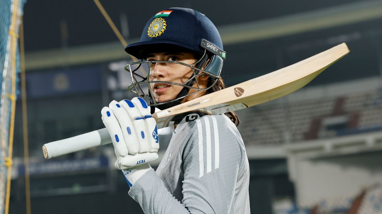 ಮಹಿಳಾ ಟಿ20ಐ ಶ್ರೇಯಾಂಕದಲ್ಲಿ ಅಗ್ರ ಸ್ಥಾನಕ್ಕೇರಿದ ದೀಪ್ತಿ ಶರ್ಮಾ!