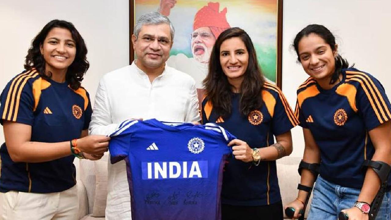 ಏಕದಿನ ವಿಶ್ವಕಪ್‌ ಗೆದ್ದ ಮೂರು ಆಟಗಾರ್ತಿಯರಿಗೆ ರೈಲ್ವೆನಲ್ಲಿ ಬಡ್ತಿ