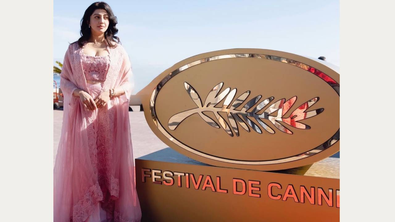 Star Cannes Fashion: ಡ್ರೆಪ್ಡ್ ಸ್ಕರ್ಟ್ ಕೇಪ್ ಸೆಟ್ ಡಿಸೈನರ್ವೇರ್ನಲ್ಲಿ ನಟಿ ಪ್ರಣೀತಾ ಕಾನ್ಸ್ ಲುಕ್ - Image 5