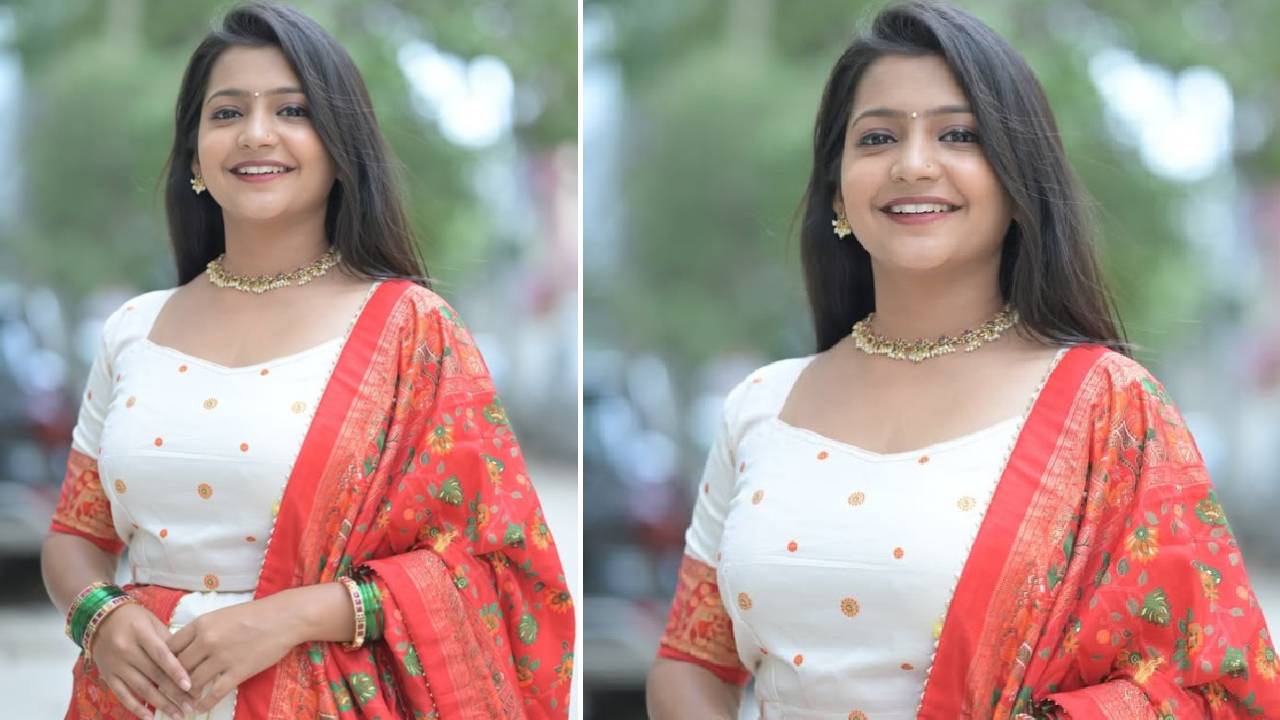 Star Fashion 2025: ನೋಡುಗರ ಕಣ್ಮನ ಸೆಳೆದ ಮುದ್ದು ಸೊಸೆ ಖ್ಯಾತಿಯ ನಟಿ ಪ್ರತಿಮಾ ವೈಟ್‌ ಲೆಹೆಂಗಾ - Image 3
