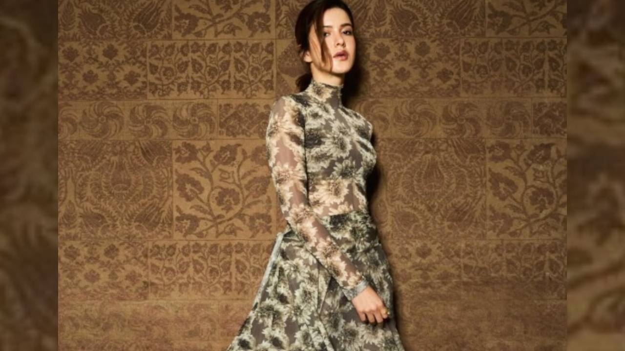 Star Fashion 2026: ಕ್ಯಾಟ್ ಸೂಟ್‌ ಟ್ರೆಂಡಿಯಾಗಿಸಿದ ಶನಾಯಾ ಕಪೂರ್‌ - Image 5