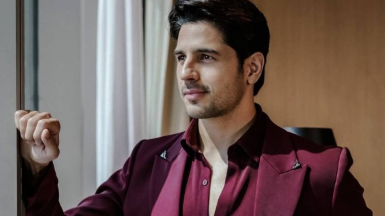 Star Lifestyle 2025: ನಟ ಸಿದ್ಧಾರ್ಥ್ ಮಲ್ಹೋತ್ರಾ ಸಿಂಪಲ್ ವಿಂಟರ್ ಲೈಫ್‌ಸ್ಟೈಲ್ - Image 5