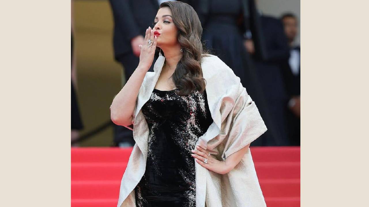Stars Cannes Fashion: ಕಾನ್ಸ್ನಲ್ಲಿ ಮತ್ತೊಮ್ಮೆ ಫ್ಯಾಷನ್ ಹವಾ ಎಬ್ಬಿಸಿದ ಐಶ್ವರ್ಯಾ ರೈ, ಊರ್ವಶಿ ರೌಟೇಲಾ - Image 2