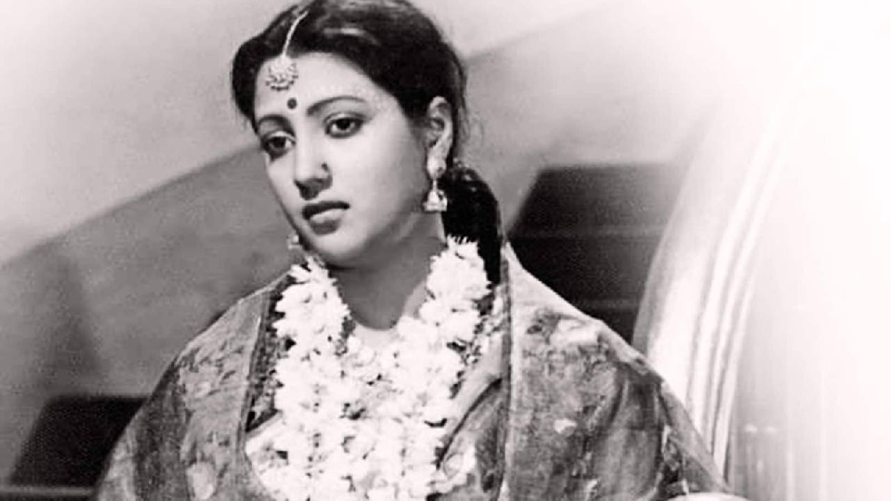 Suchitra Sen: ಬೆಂಗಾಲಿ ಚಿತ್ರ ನಟಿ ಸುಚಿತ್ರಾ ಸೇನ್ 36 ವರ್ಷ ಒಬ್ಬಂಟಿಯಾಗಿ ಜೀವನ ನಡೆಸಿದ್ದೇಕೆ? - Image 2