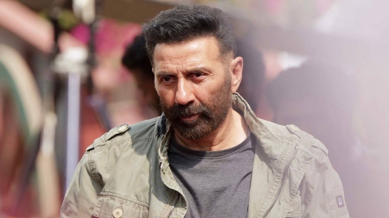 Sunny Deol: ದೇಶಪ್ರೇಮ ಸಾರುವ ʼಶಹೀದ್ʼ ಚಿತ್ರಕ್ಕೆ 23 ವರ್ಷ: ವಿಶೇಷ ಪೋಸ್ಟ್ ಶೇರ್ ಮಾಡಿದ ನಟ ಸನ್ನಿ ಡಿಯೋಲ್ - Image 5