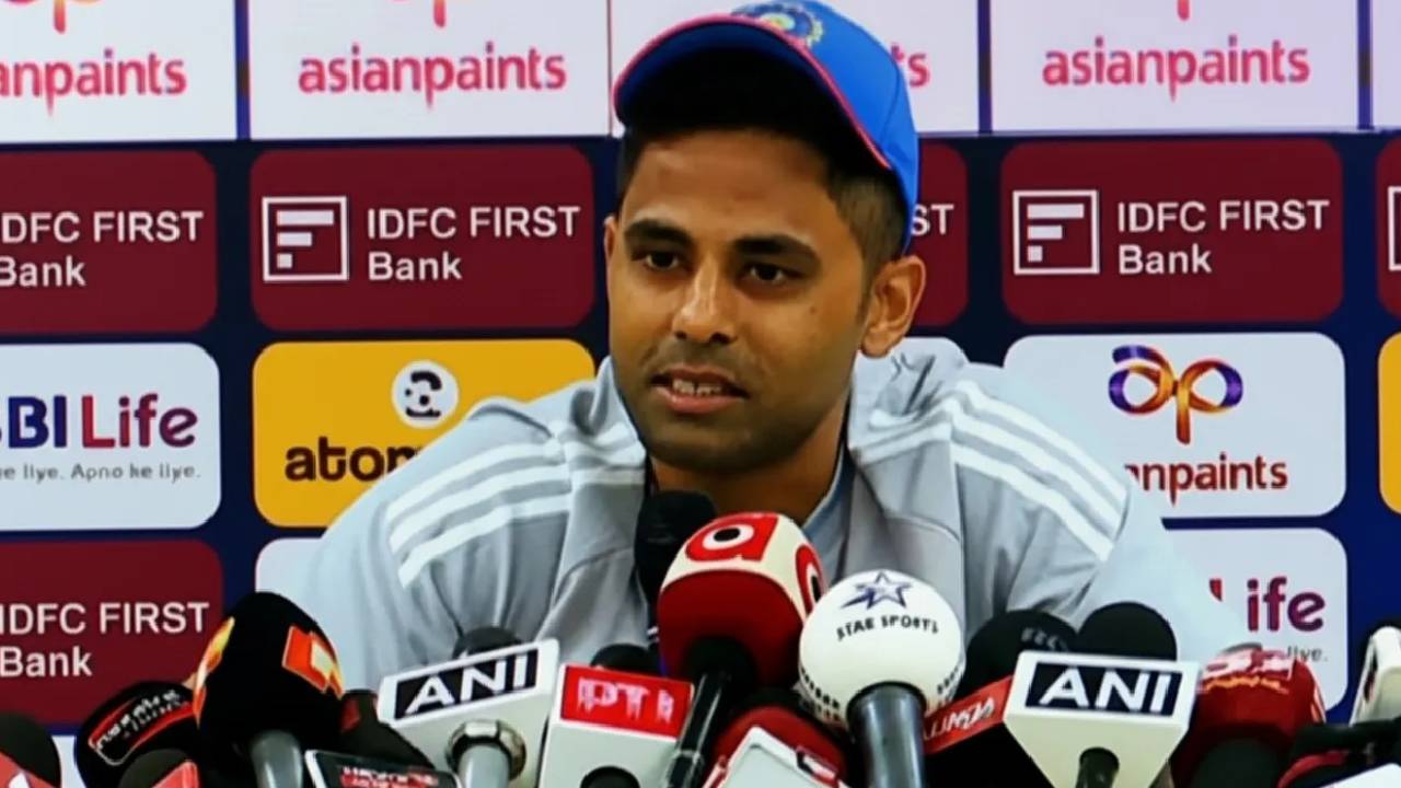 ಸ್ಯಾಮ್ಸನ್‌ಗೆ ಮಧ್ಯಮ ಕ್ರಮಾಂಕ ನೀಡಿದ್ದೇಕೆ?; ಸೂರ್ಯಕುಮಾರ್ ಸ್ಪಷ್ಟನೆ