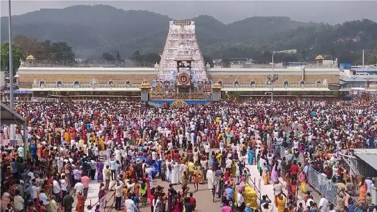 ಚರ್ಚ್ ಪ್ರಾರ್ಥನೆಯಲ್ಲಿ ಭಾಗಿ- ಟಿಟಿಡಿ ಅಧಿಕಾರಿ ಸಸ್ಪೆಂಡ್!