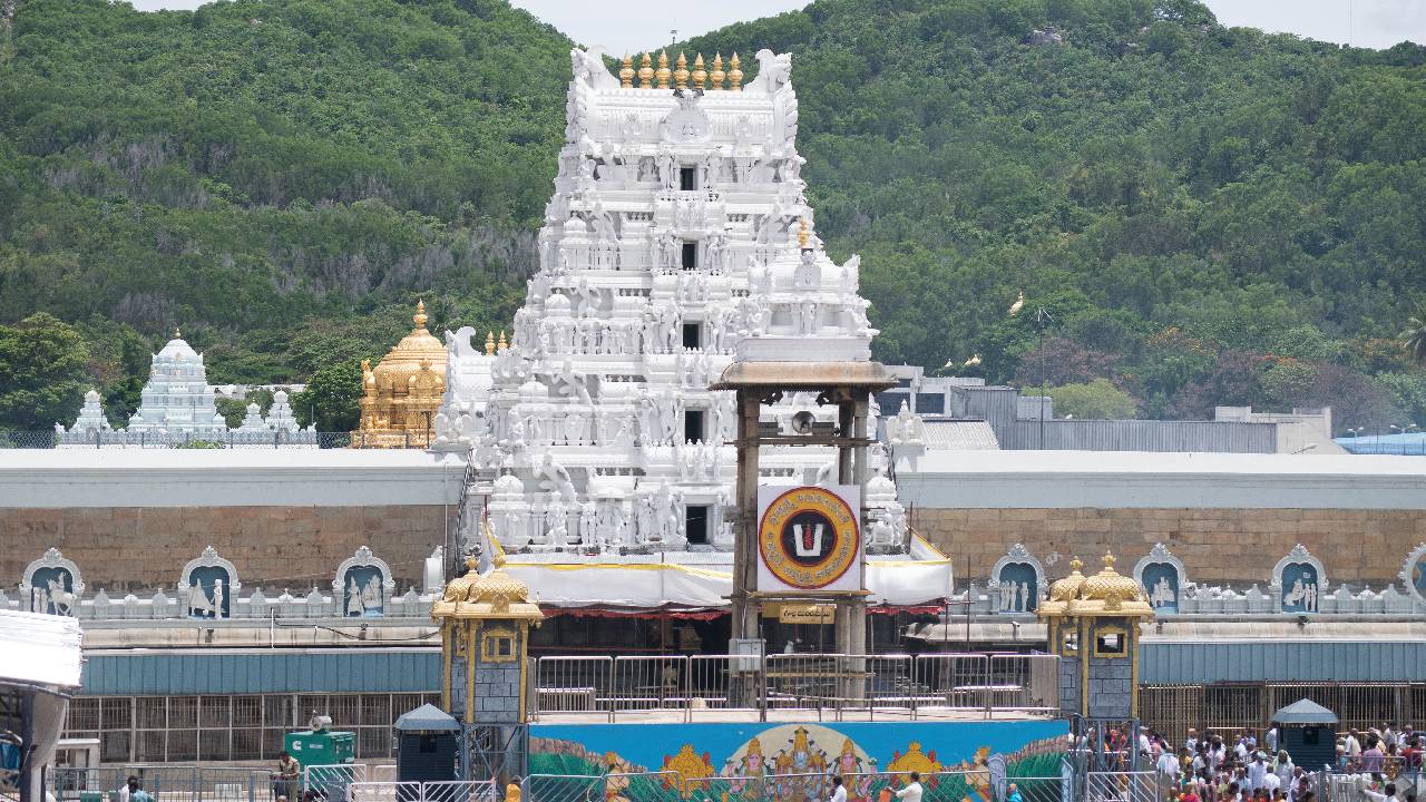 ಇನ್ಮುಂದೆ ತಿರುಪತಿಯಲ್ಲಿ ಭಕ್ತರಿಗೆ ಸಿಗಲಿದೆ ವಡೆ