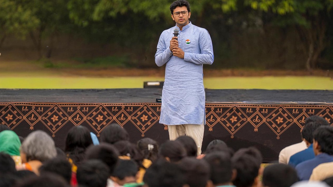 ಕೊಯಂಬತ್ತೂರಿನ ಈಶ ಯೋಗ ಕೇಂದ್ರದಲ್ಲಿ ನಡೆದ ಗಣರಾಜ್ಯೋತ್ಸವ