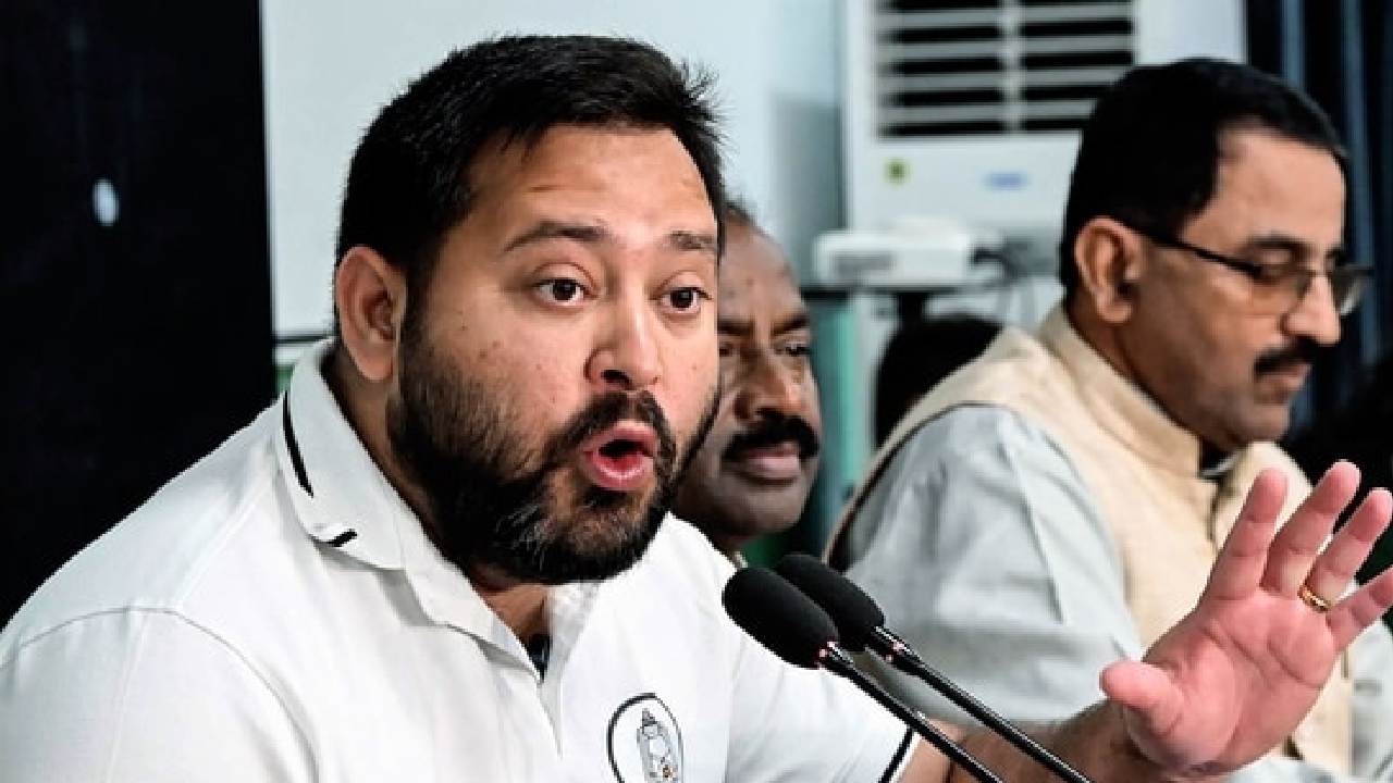 Bihar Election Result 2025: EVM ಗಳನ್ನೇ ಬದಲು ಮಾಡಲಾಗುತ್ತಿದೆ; ಮತ ಎಣಿಕೆಗೂ ಮುನ್ನ ತೇಜಸ್ವಿ ಯಾದವ್‌ ಬಹು ದೊಡ್ಡ ಆರೋಪ