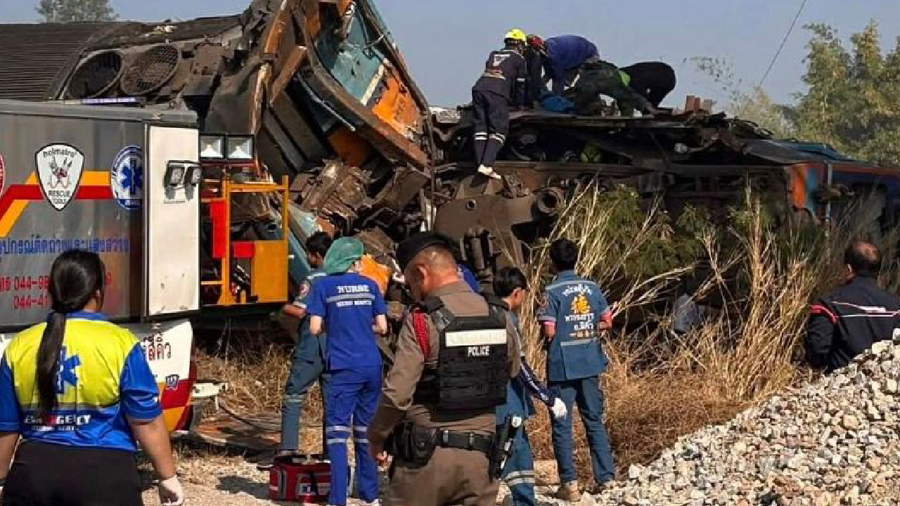 ಕ್ರೇನ್ ಕುಸಿದು ಹಳಿ ತಪ್ಪಿದ 192 ಜನರಿದ್ದ ರೈಲು; 22 ಸಾವು