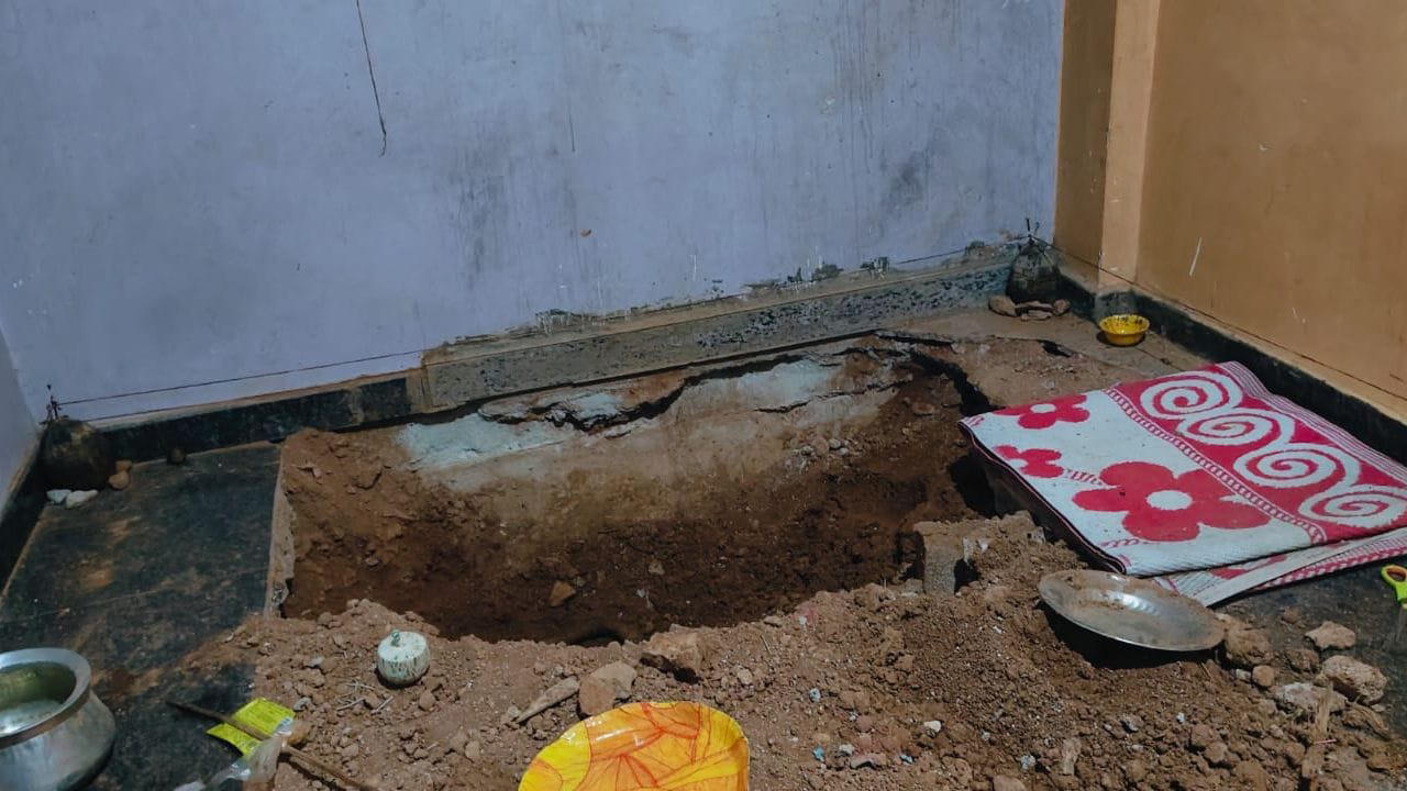 ನಿಧಿ ಆಸೆಗಾಗಿ ದತ್ತು ಮಗು ಬಲಿ ಕೊಡಲು ಸಿದ್ಧರಾಗಿದ್ರಾ ಮುಸ್ಲಿಂ ದಂಪತಿ? 8 ತಿಂಗಳ ಕಂದಮ್ಮನ ರಕ್ಷಣೆ