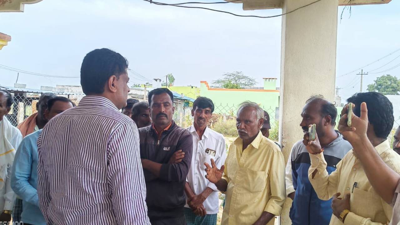 ಚಿಕ್ಕಮಾಲೂರು ಗ್ರಾ.ಪಂಗೆ ಜಿಪಂ ಸಿಇಒ ಜಿ. ಪ್ರಭು ದಿಢೀರ್‌ ಭೇಟಿ