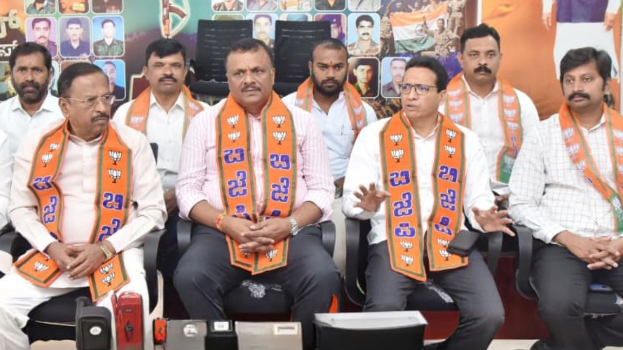 ಗಾಂಧಿ ಕ್ರೀಡಾಂಗಣಕ್ಕೆ ಸಚಿವ ಡಾ.ಪರಮೇಶ್ವರ್ ಹೆಸರು: ಬಿಜೆಪಿ ಆಕ್ಷೇಪ