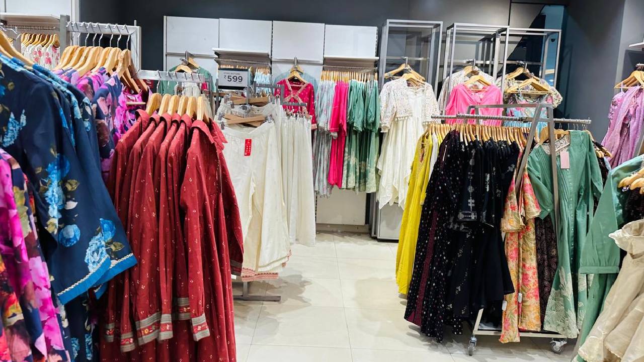 Ugadi Shopping Tips 2026: ಯುಗಾದಿ ಎಥ್ನಿಕ್‌ವೇರ್ಸ್ ಶಾಪಿಂಗ್‌ಗೆ 5 ಸಿಂಪಲ್‌ ಟಿಪ್ಸ್ - Image 4