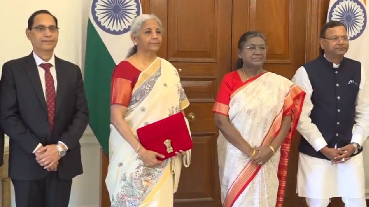 1 ಗಂಟೆ 14 ನಿಮಿಷ ಬಜೆಟ್ ಮಂಡಿಸಿದ ನಿರ್ಮಲಾ ಸೀತಾರಾಮನ್