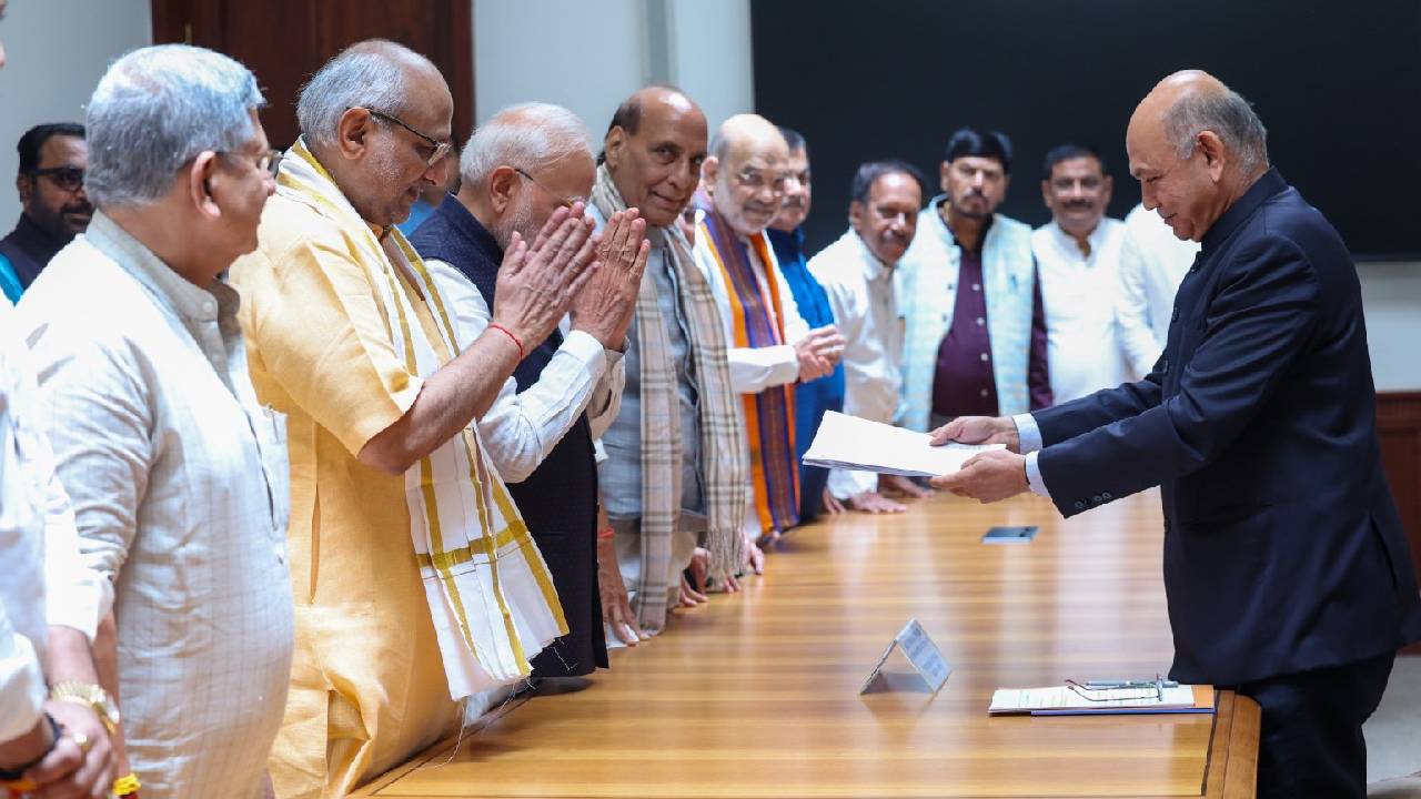 ಉಪರಾಷ್ಟ್ರಪತಿ ಹುದ್ದೆಗೆ ರಾಧಾಕೃಷ್ಣನ್ ನಾಮಪತ್ರ ಸಲ್ಲಿಕೆ