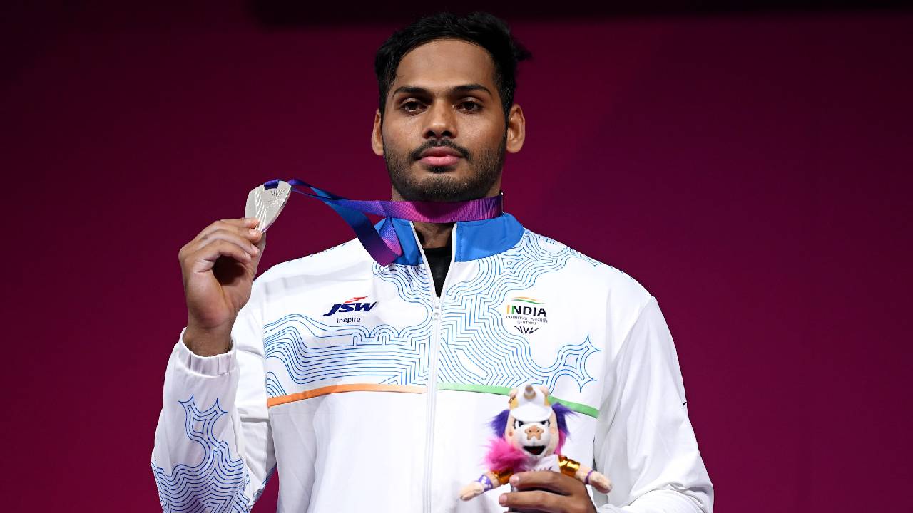ಅಜಯ ಬಾಬುಗೆ ಒಂದು ಅಂಕದ ಅಂತರದಲ್ಲಿ ಬೆಳ್ಳಿ