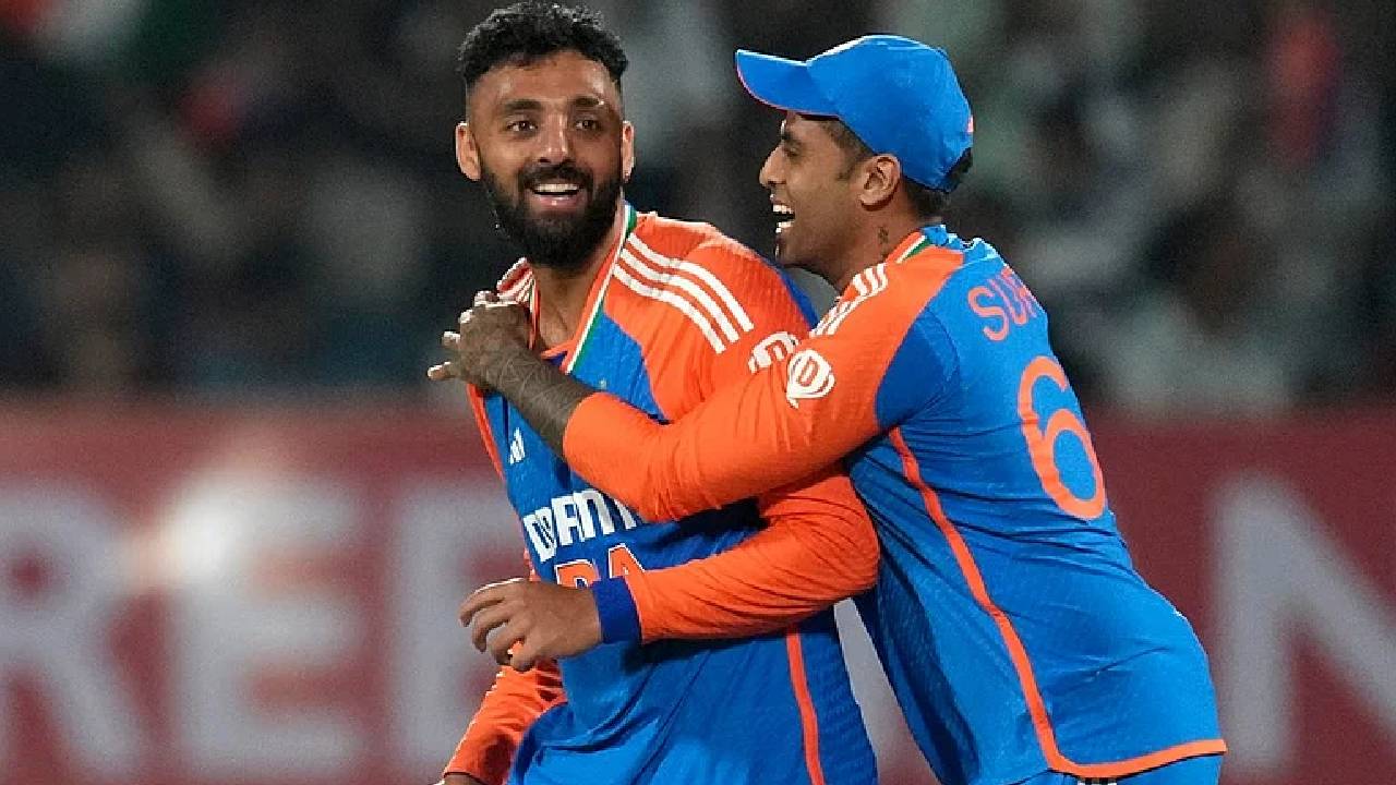 T20I Ranking: ಟಿ20 ಬೌಲಿಂಗ್‌ ಶ್ರೇಯಾಂಕದಲ್ಲಿ ನಂ.1 ಸ್ಥಾನಕ್ಕೇರಿದ ವರುಣ್‌ ಚಕ್ರವರ್ತಿ