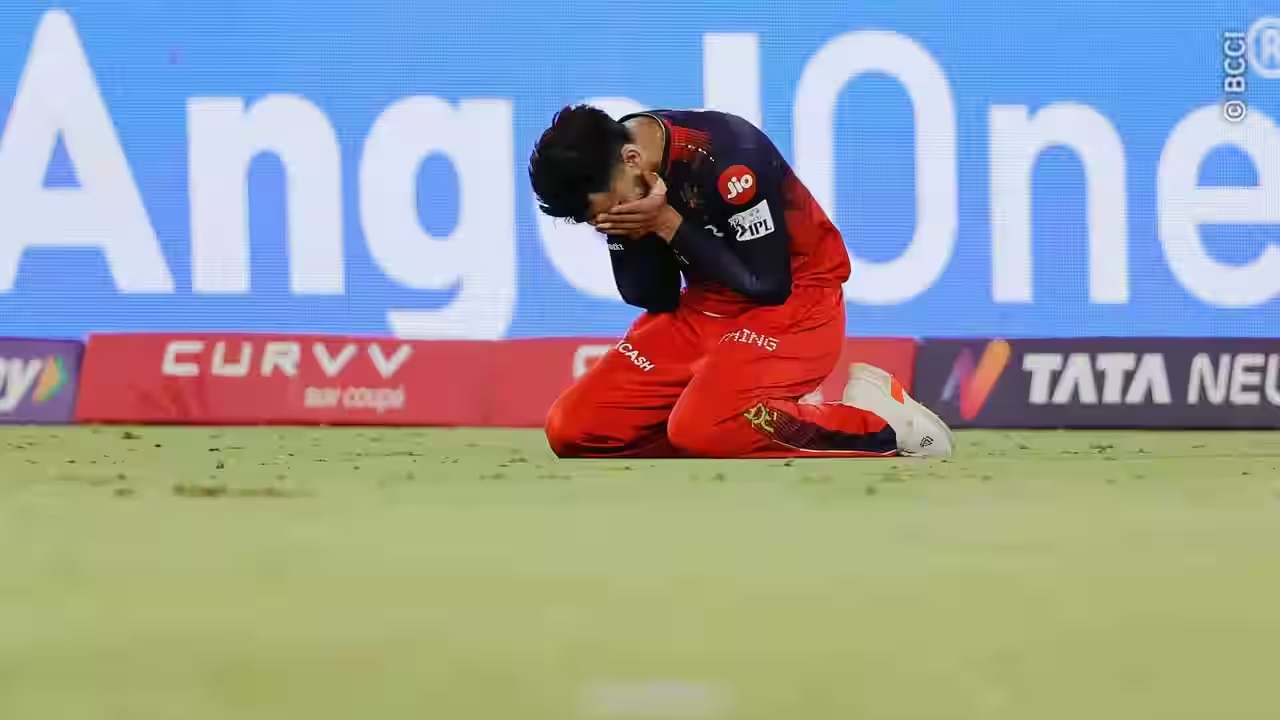 IPL 2025: 18 ವರ್ಷಗಳ ಬಳಿಕ ಚೊಚ್ಚಲ ಕಪ್ ಗೆದ್ದು ಕಣ್ಣೀರಿಟ್ಟ ವಿರಾಟ್ ಕೊಹ್ಲಿ! - Image 3