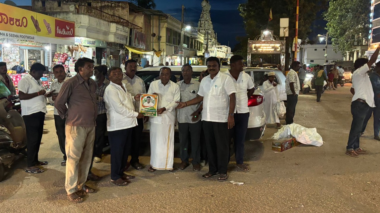 Chikkaballapur News: ಕೈವಾರ ಪಟ್ಟಣ ಪಂಚಾಯತಿಯಾಗಿ ಘೋಷಣೆ: ಗ್ರಾಮದಲ್ಲಿ ಪಟಾಕಿ ಸಿಡಿಸಿ ಸಂಭ್ರಮ