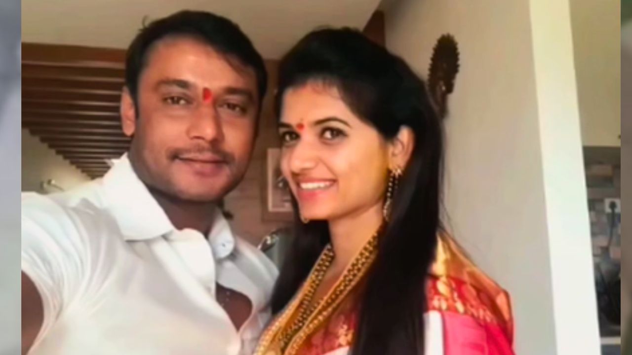 Actor Darshan: ಸೀಕ್ರೆಟ್ ಆಗಿ ಮದುವೆ ಆಗಿದ್ರಾ ನಟ ದರ್ಶನ್; ಪವಿತ್ರಾ ಗೌಡ ಜತೆಗಿನ ಹಳೆಯ ಫೋಟೊಗಳು ವೈರಲ್! - Image 1
