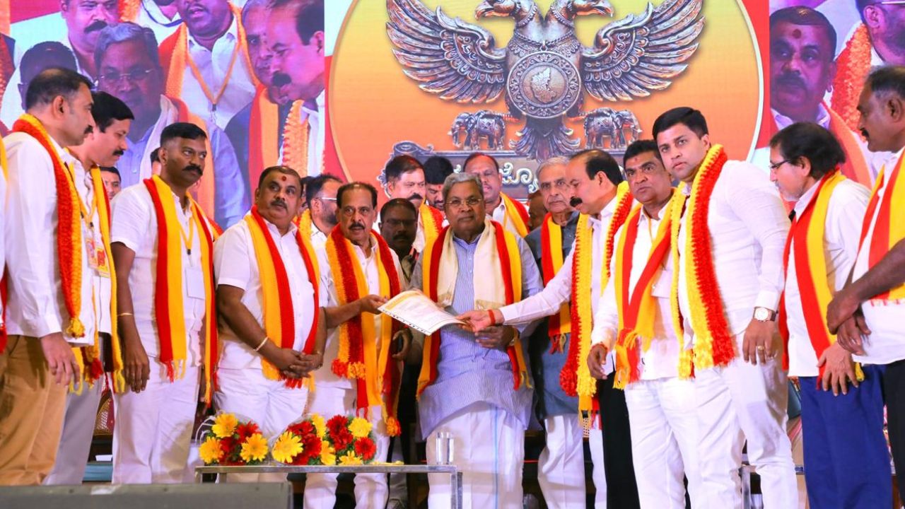 Reservation for Kannadigas: ಕನ್ನಡಿಗರಿಗೆ ಉದ್ಯೋಗದಲ್ಲಿ ಮೀಸಲಾತಿ ನೀಡುವ ಬಗ್ಗೆ ಸಚಿವ ಸಂಪುಟದಲ್ಲಿ ಚರ್ಚಿಸಿ ತೀರ್ಮಾನ: ಸಿಎಂ ಘೋಷಣೆ