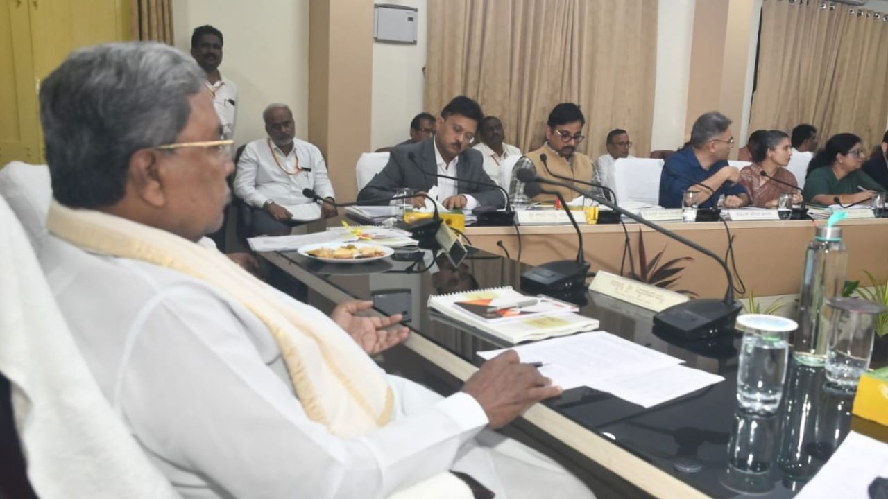 Karnataka Floods: ಉತ್ತರ ಕರ್ನಾಟಕದಲ್ಲಿ ಪ್ರವಾಹ; ಬೆಳೆ ಹಾನಿ ಸಮೀಕ್ಷೆ ನಂತರ ಪರಿಹಾರ ವಿತರಣೆ ಎಂದ ಸಿಎಂ
