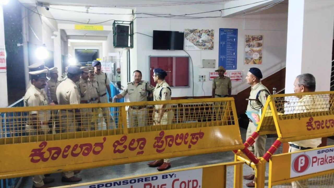 ಬಿಗಿ ಭದ್ರತೆಯಲ್ಲಿ ಮಾಲೂರು ಕ್ಷೇತ್ರದ ಮರು ಮತ ಎಣಿಕೆ