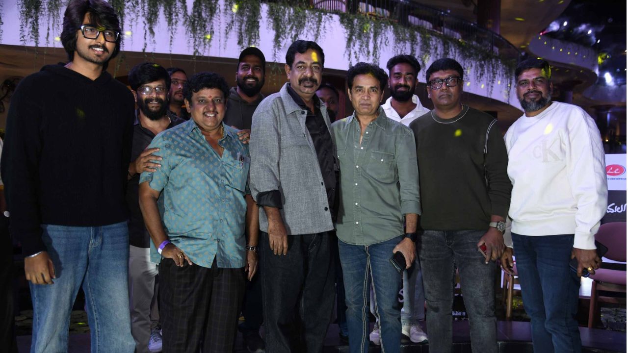 Yogaraj Bhat: ಕುಡುಕನೊಬ್ಬ ಸ್ಪೂರ್ತಿ!  ಹೊಸ ವರ್ಷವನ್ನು ʻಅಮಲುʼ ಹಾಡಿನೊಂದಿಗೆ  ಸ್ವಾಗತಿಸಿದ ಯೋಗರಾಜ್ ಭಟ್