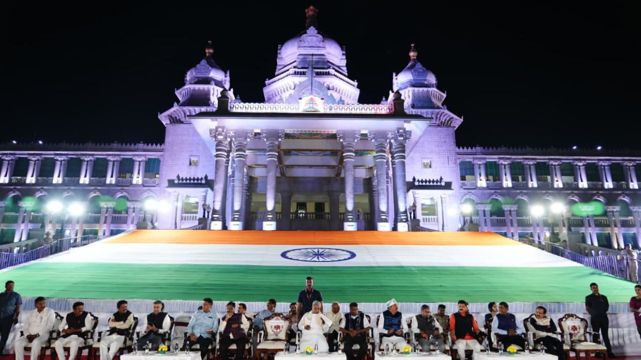 ಬೆಳಗಾವಿ ಸುವರ್ಣ ವಿಧಾನಸೌಧದ ಆವರಣದಲ್ಲಿ ಉದ್ಯಾನವನ, ಕಾರಂಜಿ ಉದ್ಘಾಟಿಸಿದ ಸಿಎಂ