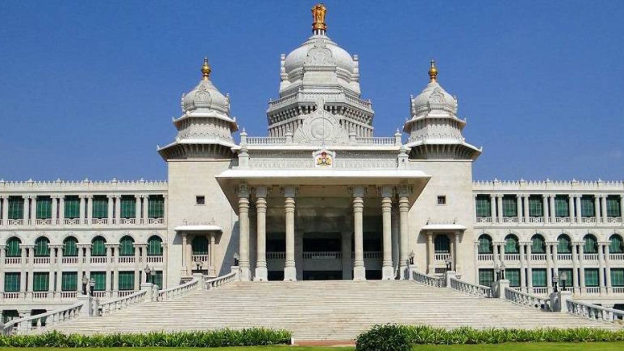 ಬಾಡಿಗೆ ತಿದ್ದುಪಡಿ ಮಸೂದೆ 2025ಕ್ಕೆ ವಿಧಾನಸಭೆಯಲ್ಲಿ ಅನುಮೋದನೆ; ನಿಯಮ ಉಲ್ಲಂಘಿಸಿದ್ರೆ ಬೀಳುತ್ತೆ ಭಾರಿ ದಂಡ!