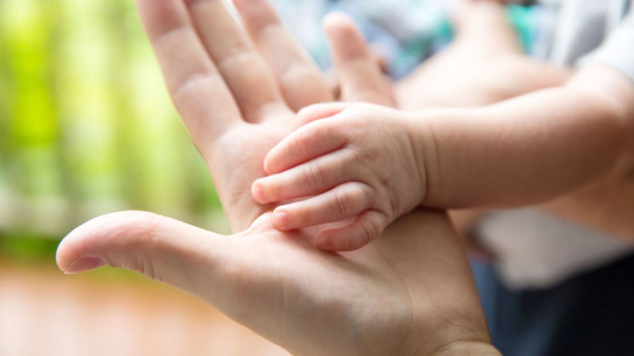 ಕೊಪ್ಪಳದಲ್ಲಿ ಮಗುವಿಗೆ ಜನ್ಮ ನೀಡಿದ 10 ತರಗತಿ ವಿದ್ಯಾರ್ಥಿನಿ