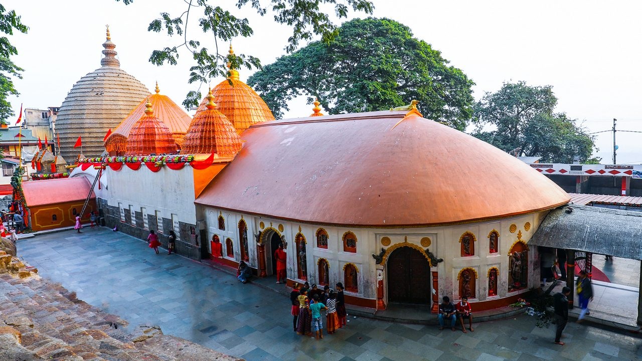 Tradition: ಪುರುಷರು ಈ 5 ದೇವಾಲಯಗಳಿಗೆ ಪ್ರವೇಶಿಸುವಂತಿಲ್ಲ - Image 5