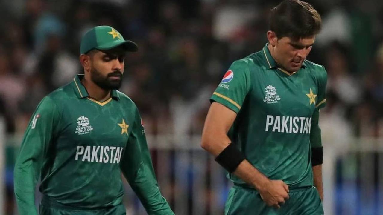 ಭಾರತ ವಿರುದ್ಧ ಸೋಲು; ಪಾಕ್‌ ತಂಡದಿಂದ ಬಾಬರ್‌, ಅಫ್ರಿದಿಗೆ ಗೇಟ್‌ ಪಾಸ್‌