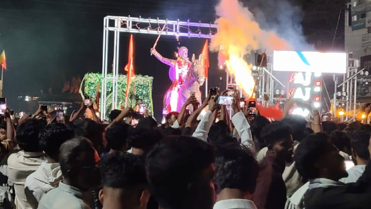 ಶಿವಾಜಿ ಜಯಂತಿ ಮೆರವಣಿಗೆ ವೇಳೆ ಕಲ್ಲು ತೂರಾಟ, ಬಾಗಲಕೋಟೆ ಉದ್ವಿಗ್ನ