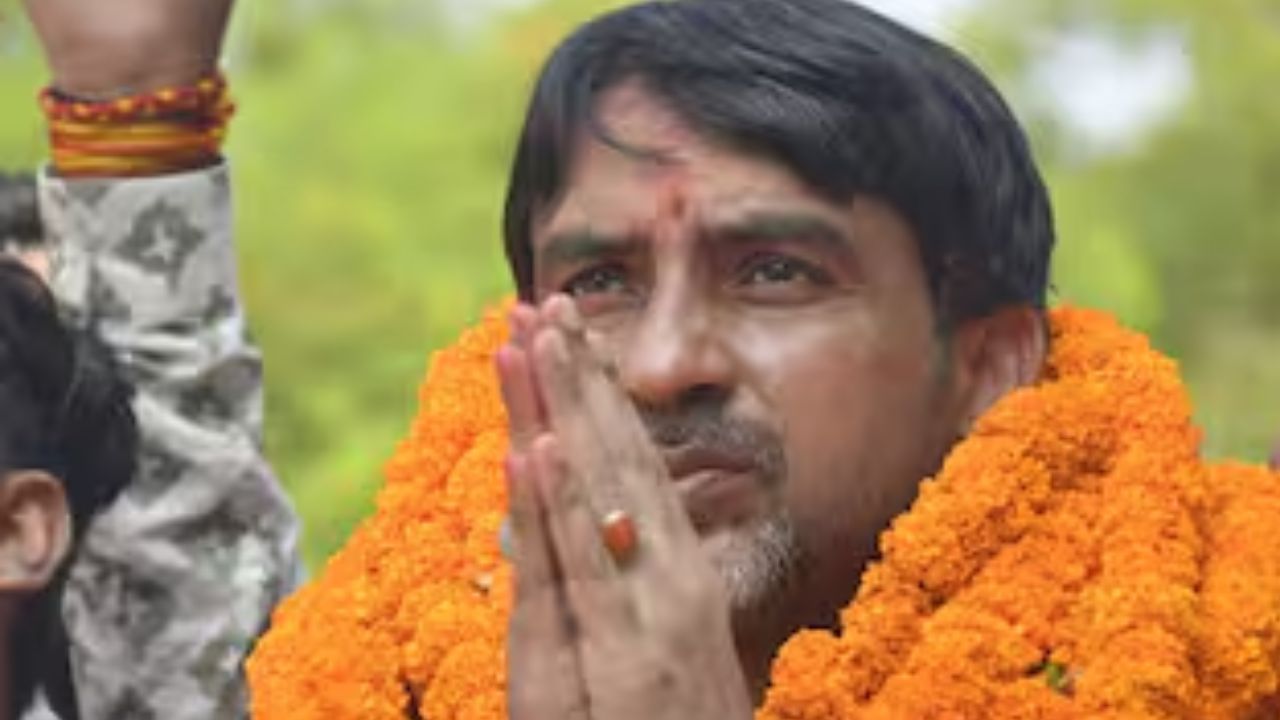 ಫೋನ್ ಕರೆ ಬಳಿಕ ಕಣದಿಂದ ಹಿಂದೆ ಸರಿದ ಅಭ್ಯರ್ಥಿ