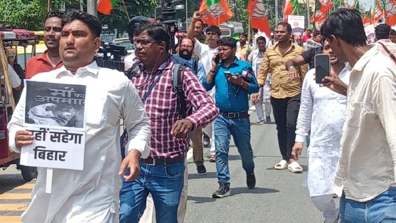 ಕೈ-ಕಮಲ ಕಾರ್ಯಕರ್ತರ ನಡುವೆ ಮಾರಾಮಾರಿ