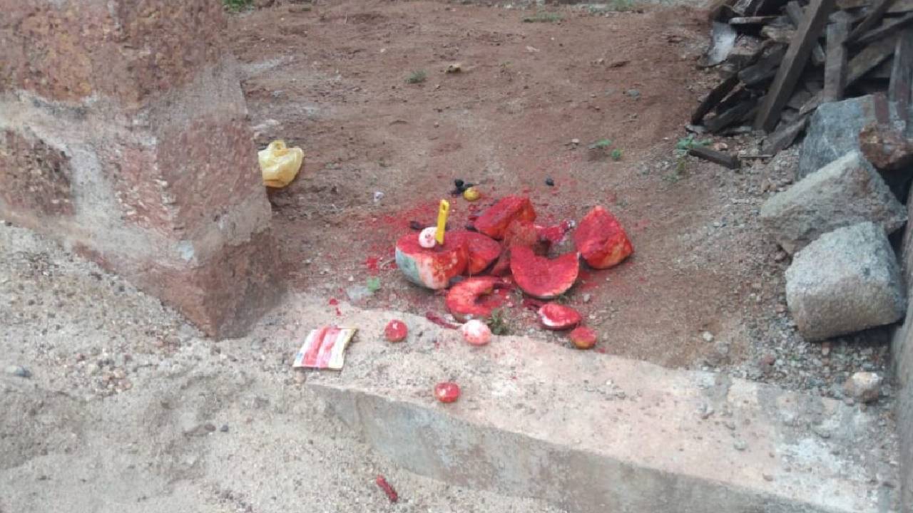 ಸ್ನೇಹಮಯಿ ಕೃಷ್ಣ ಮೇಲೆ ವಾಮಾಚಾರ: ಇಬ್ಬರು ಸೆರೆ, ಪ್ರಸಾದ್ ಅತ್ತಾವರ ಆರೋಪಿ