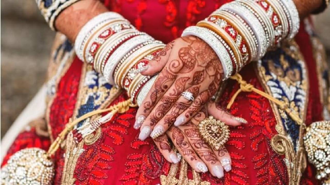 ಮದ್ವೆ ದಿರಿಸಿನಲ್ಲಿ ವಧುವಿನ ಸಖತ್ ಡಾನ್ಸ್! ವಿಡಿಯೊ ಫುಲ್ ವೈರಲ್