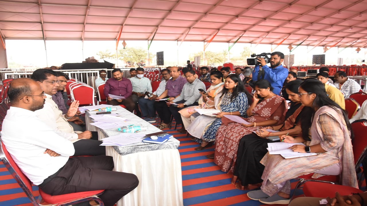 25 ಸಾವಿರ ಫಲಾನುಭವಿಗಳಿಗೆ ಕಂದಾಯ ಸವಲತ್ತುಗಳ ವಿತರಣೆ