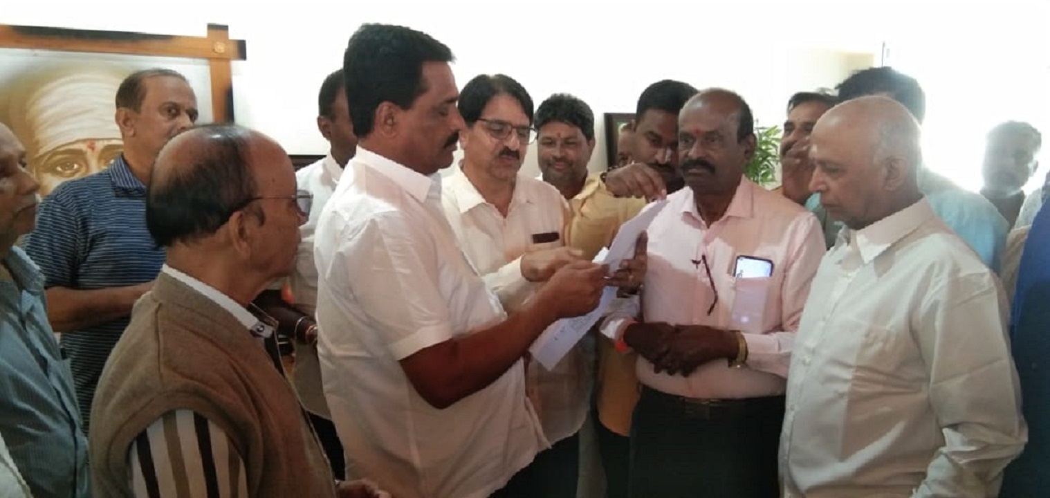 MLA B.N. Ravikumar: ಹಿಂದೂ ರುದ್ರಭೂಮಿ ದುರಸ್ತಿ ಮಾಡಲು ಶಾಸಕ ಬಿ.ಎನ್.ರವಿಕುಮಾರ್‌ಗೆ ಮನವಿ ಸಲ್ಲಿಕೆ