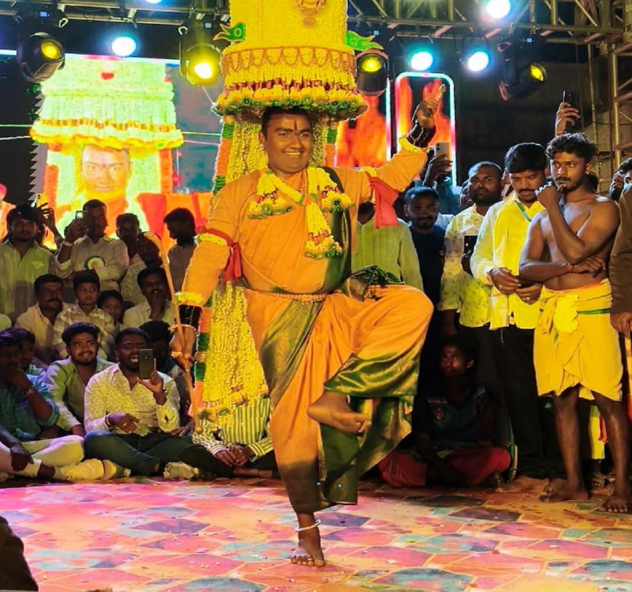 Shidlaghatta News: ಶಿಡ್ಲಘಟ್ಟದಲ್ಲಿ ಪೂಜಮ್ಮ ದೇವಿ ಕರಗ ಮಹೋತ್ಸವ ವೈಭವ: ಭಕ್ತರ ಸಾಗರ