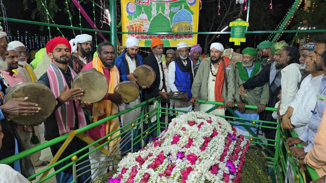 ಗೌಸ್ ಷಾ ಖಾದ್ರಿ ರವರ 21ನೇ ಗಂಧೋತ್ಸವ ಸಡಗರ ಸಂಭ್ರಮದಿಂದ ಆಚರಣೆ
