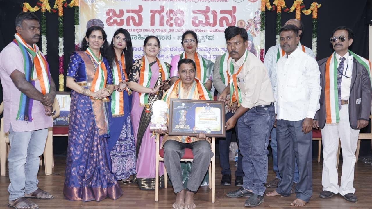 ಭಾರತ ಸೇವಾ ರತ್ನ ಪ್ರಶಸ್ತಿಗೆ ಸಾಹಿತಿ ಓಂಕಾರಪ್ರಿಯ ಭಾಜನ